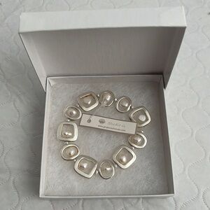 Studio G brushed bead and potato pearl elastic bracelet